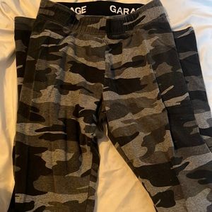 Garage black camo leggings size S.